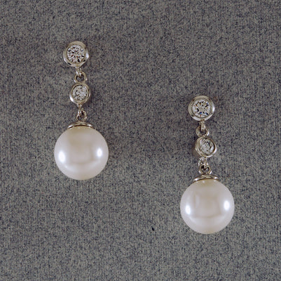 Pearl & CZ Earrings | 
425061748970